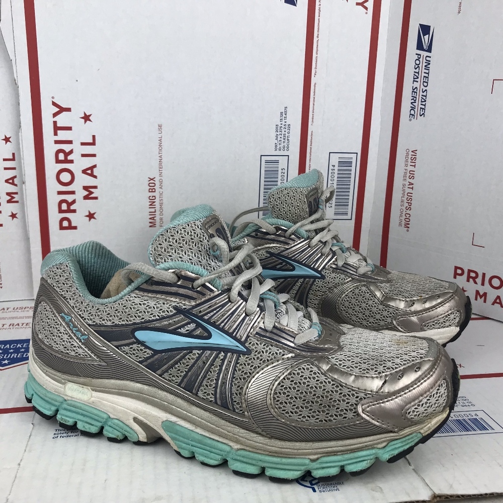 Brooks Womens Ariel 1 Grey Running Shoes Size 9.5